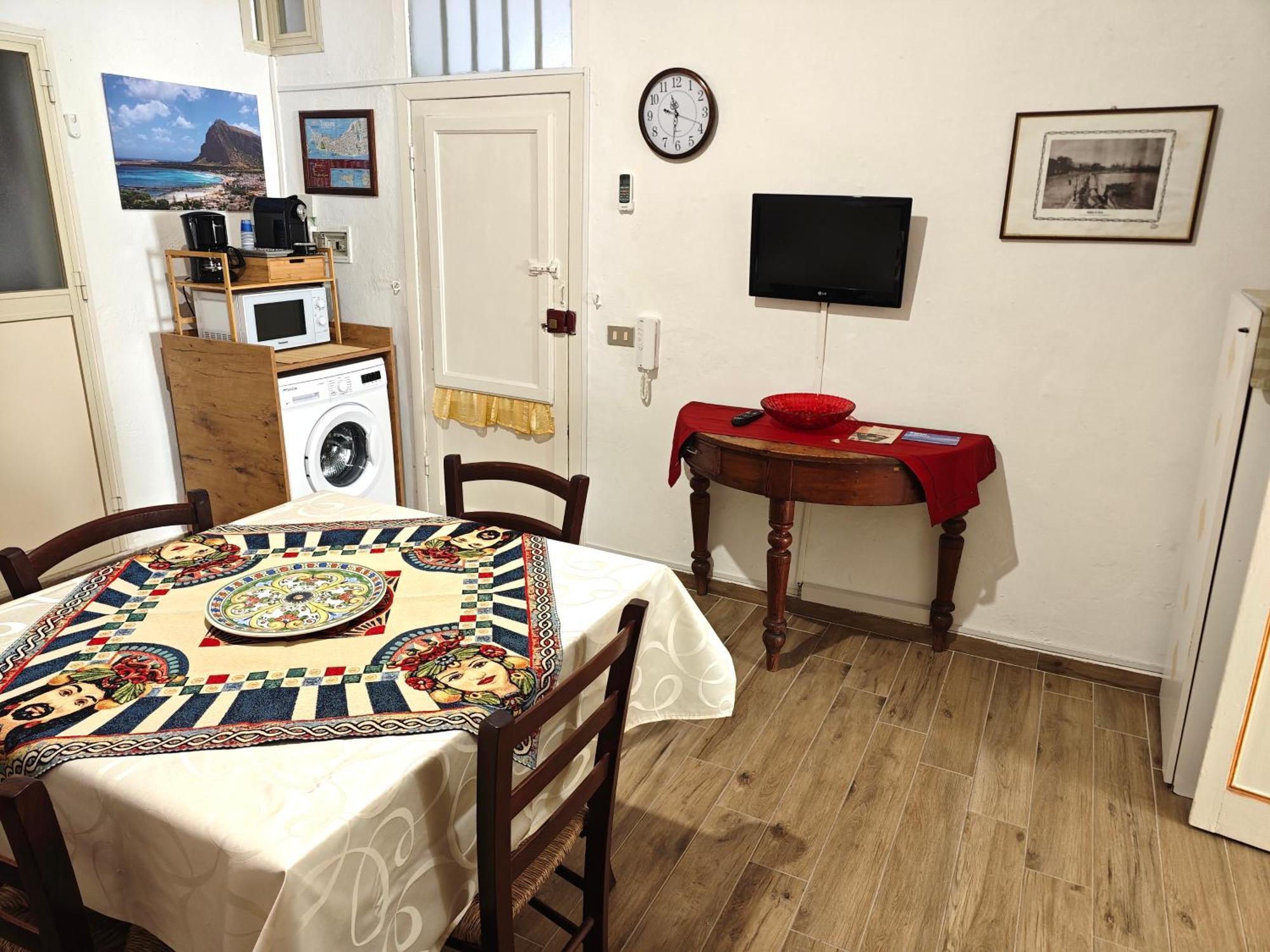 Appartamenti Piazza Vittorio Trapani Room photo